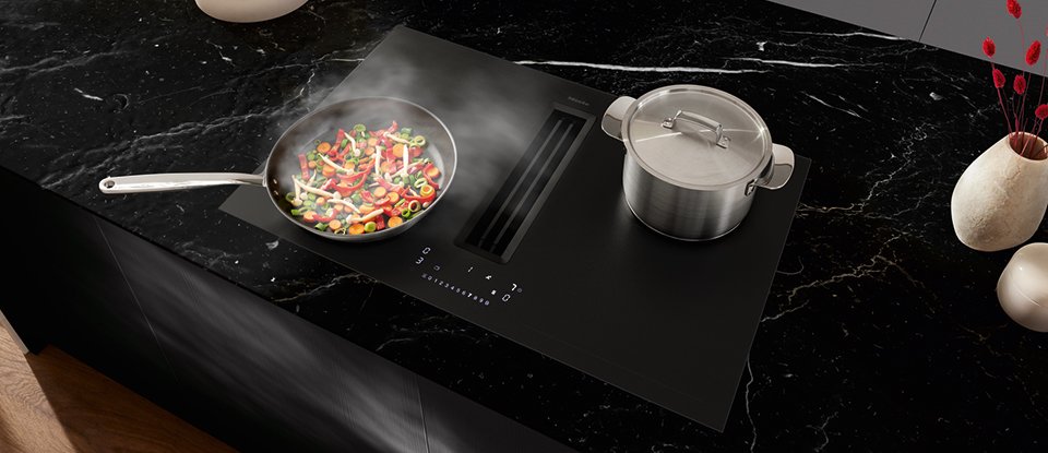 Miele Induktionskochfeld mit Dunstabzug